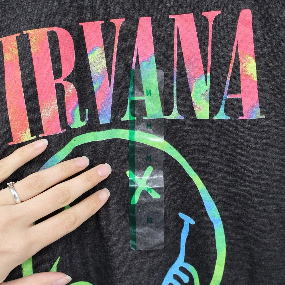 Nirvana Smiley Face Graphic Tee‎ Mens M Gray Grunge Seattle Band Shirt Alt NWOT